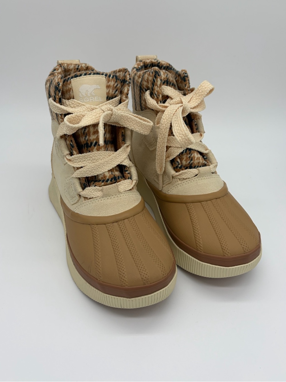 Sorel Tan and Cream Women’s Duck Boots with Patterned Knit Collar Size 6